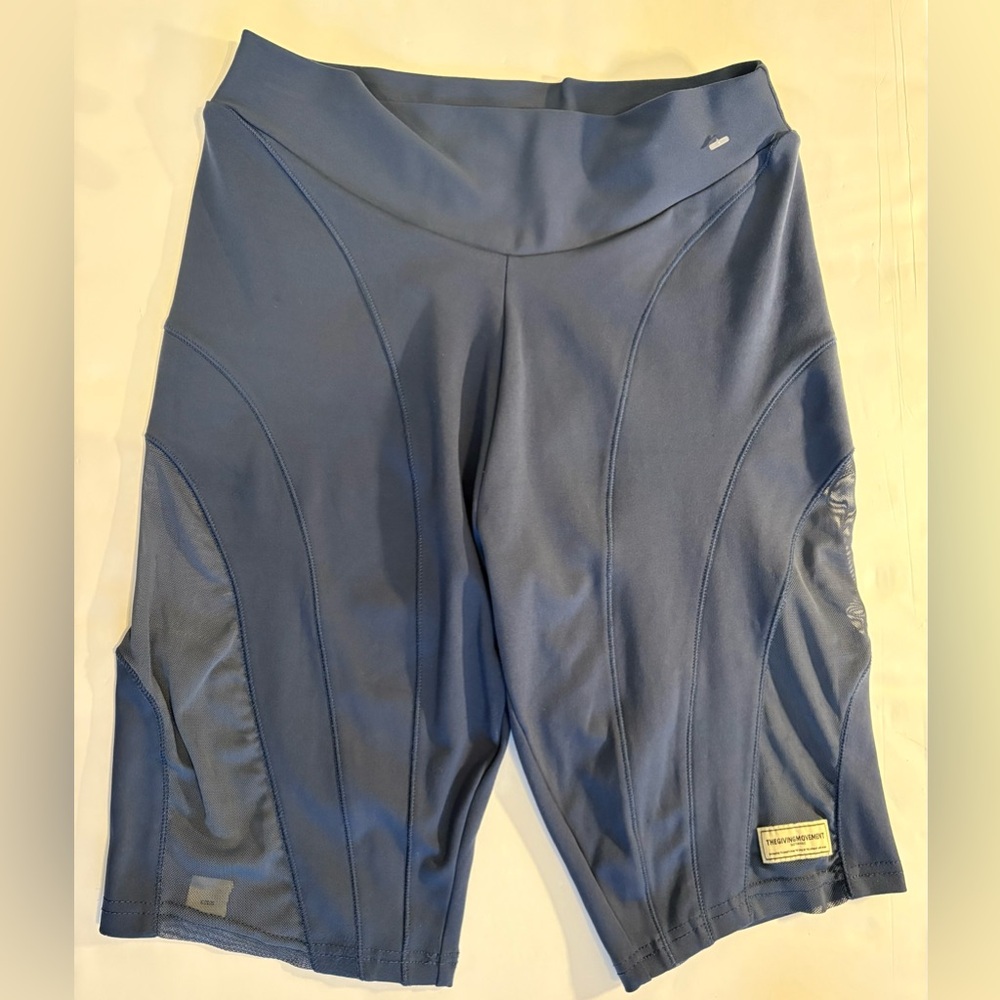 The Giving Movement Women's Blue Bike Shorts with side mesh Size: L NWOT